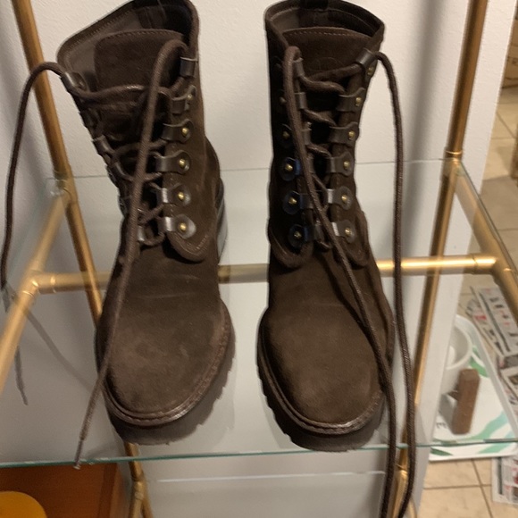 MASSIMO DUTTI combat style suede booties like new - Picture 7 of 7